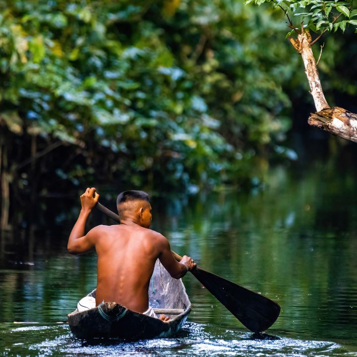 Navega por el Amazonas y visita la Tribu Yahuas