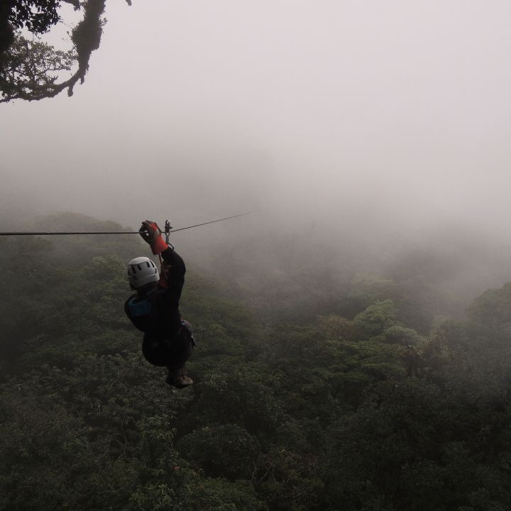 Canopy extremo en Monteverde